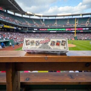 Upper Deck Baseball 1991 Complete Factory Sealed Set Investment-Grade 800 Cards